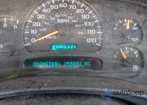 2005 Chevrolet Suburban 1500 Z71 z USA, uszkodzony, nr VIN 3GNEC16Z45G174771